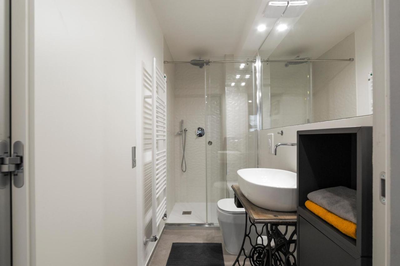 La Pampa New & Fully Refurbished Apt Apartman Milánó Kültér fotó